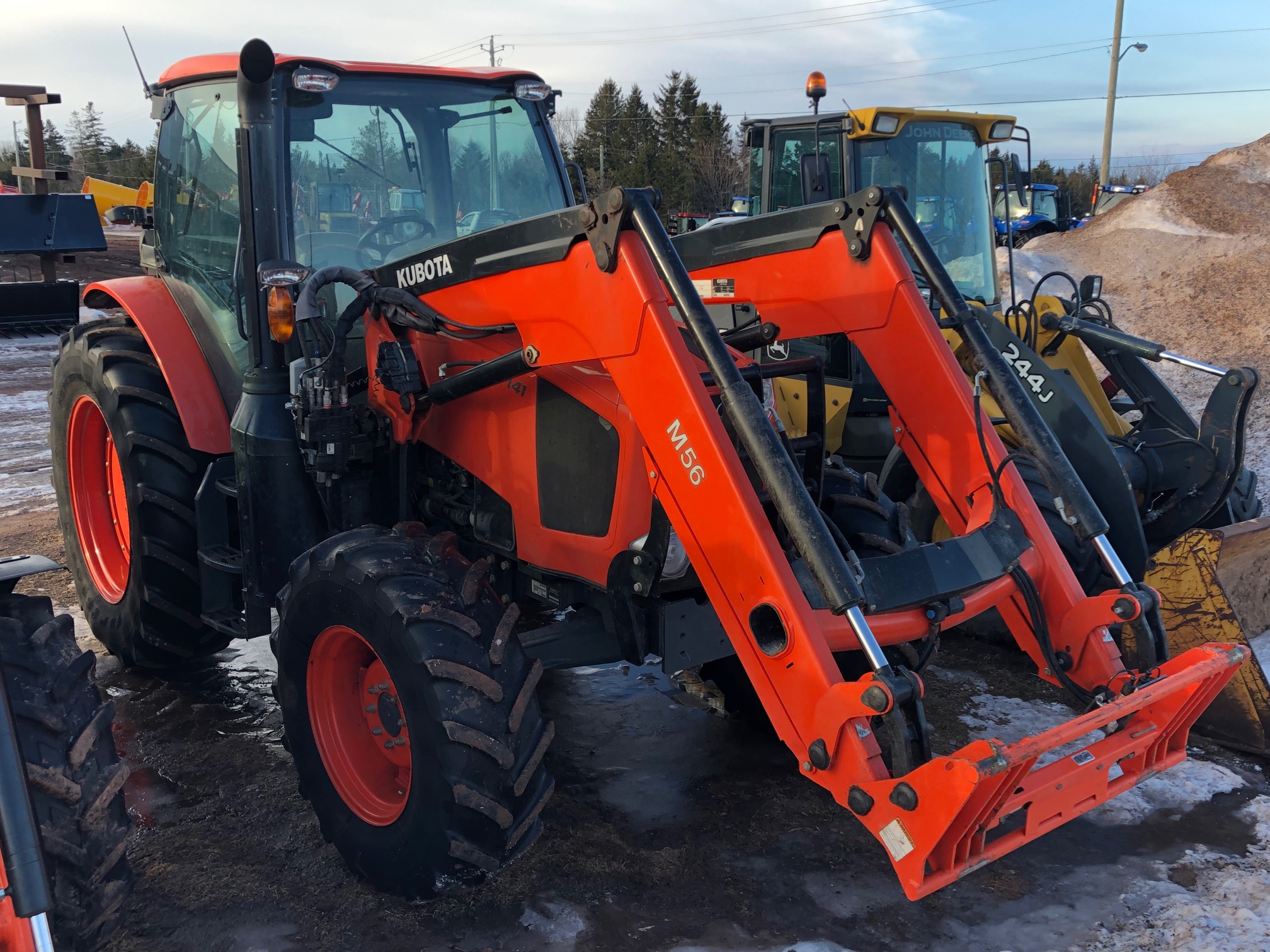 2016 Kubota M6-141 Tractor