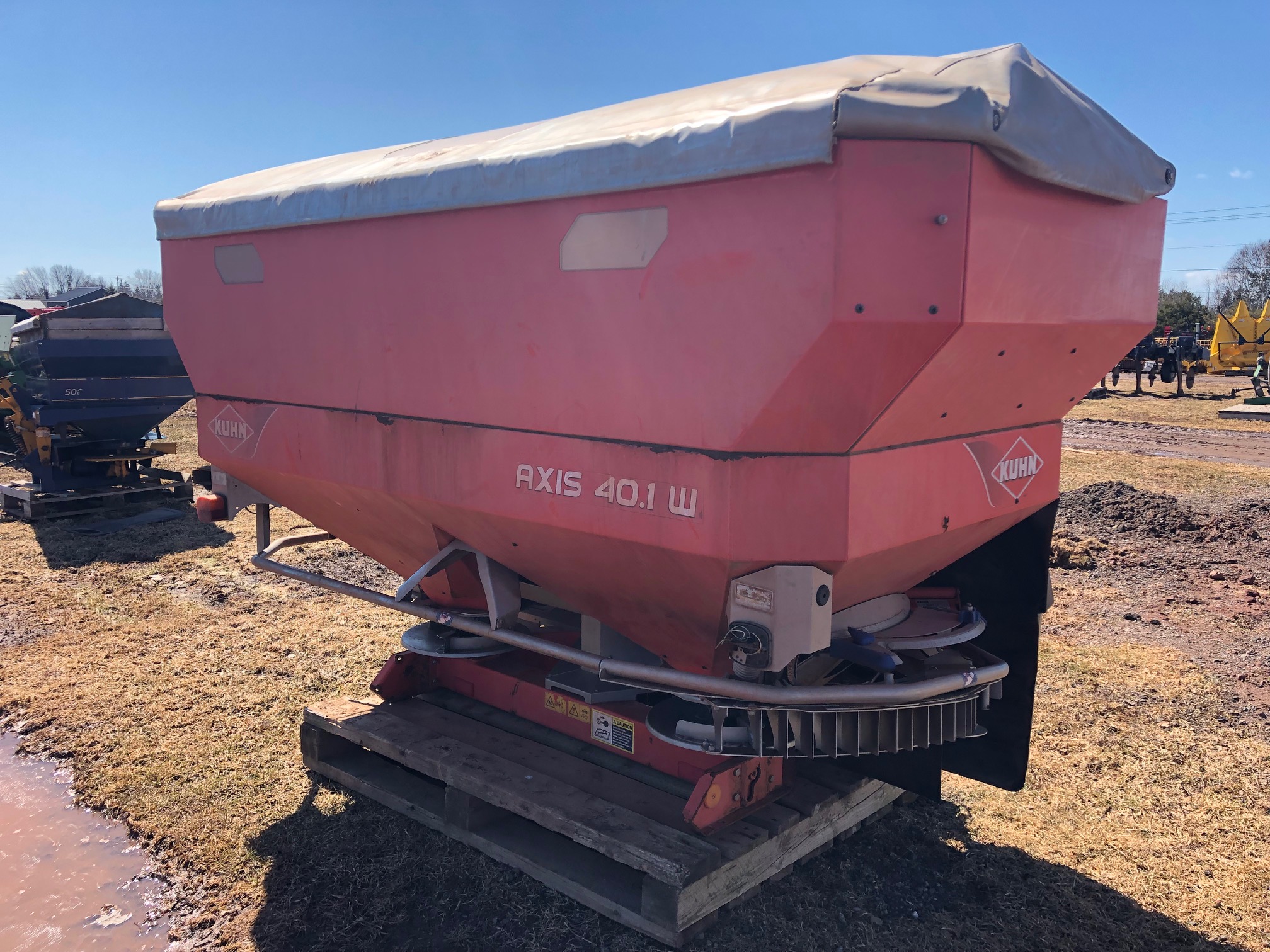 2013 Kuhn AXIS 40.1W Manure Spreader