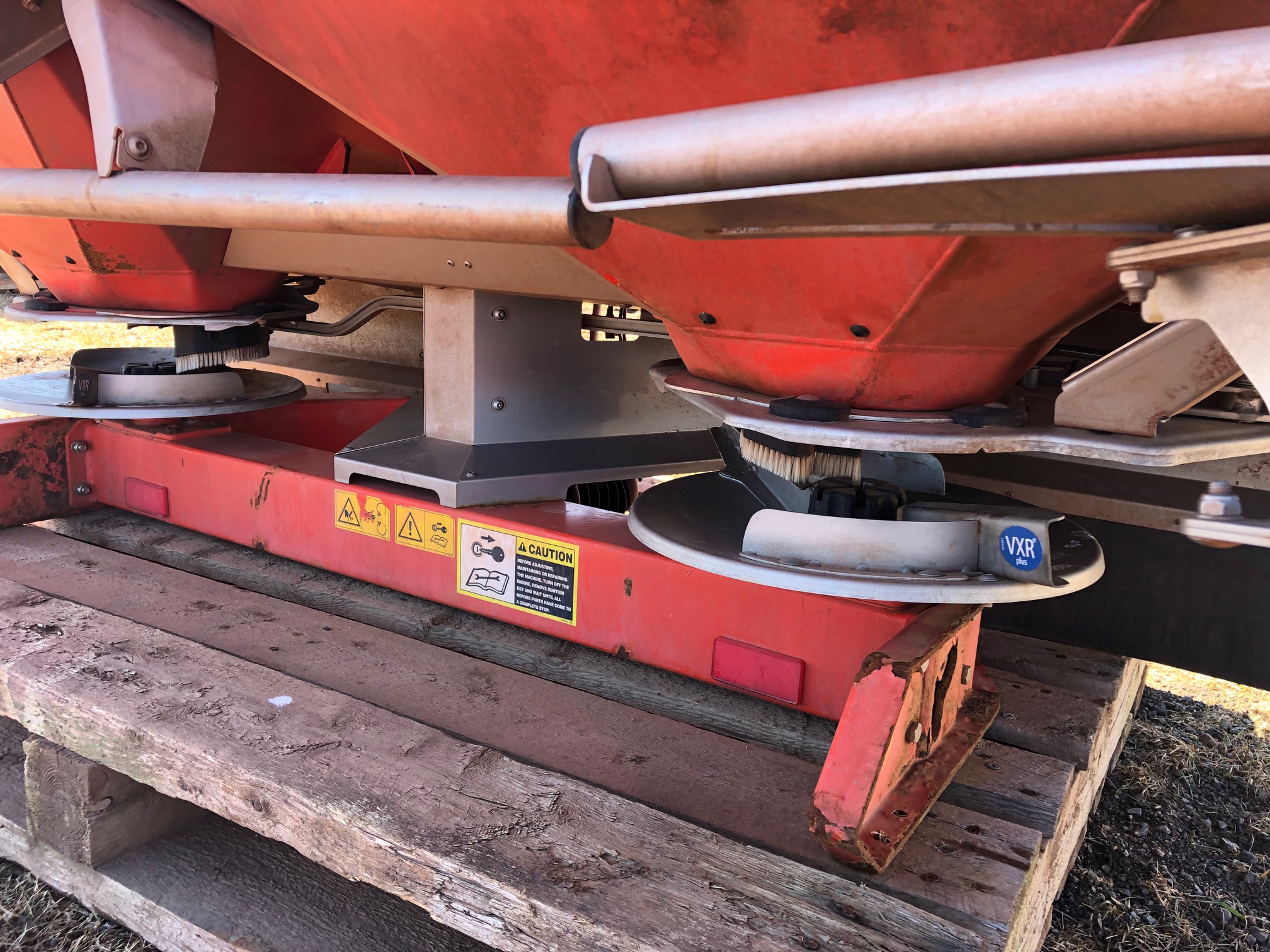 2013 Kuhn AXIS 40.1W Manure Spreader