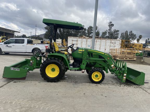 2021 John Deere 3033R Tractor Compact