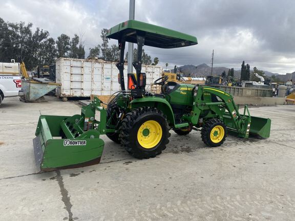 2021 John Deere 3033R Tractor Compact