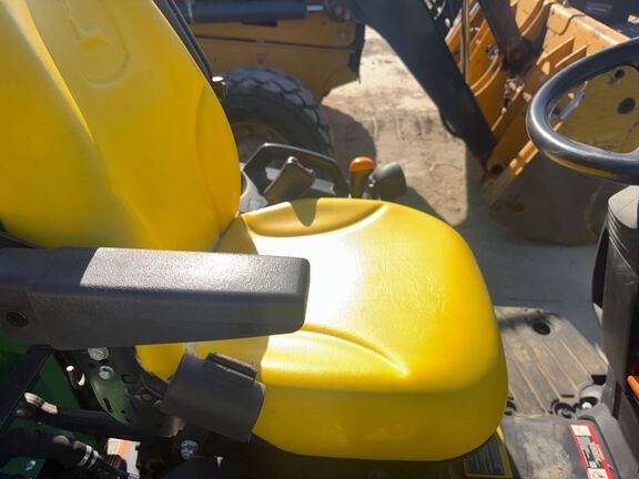 2020 John Deere 1025R Tractor Compact