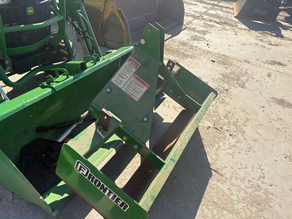 2020 John Deere 1025R Tractor Compact