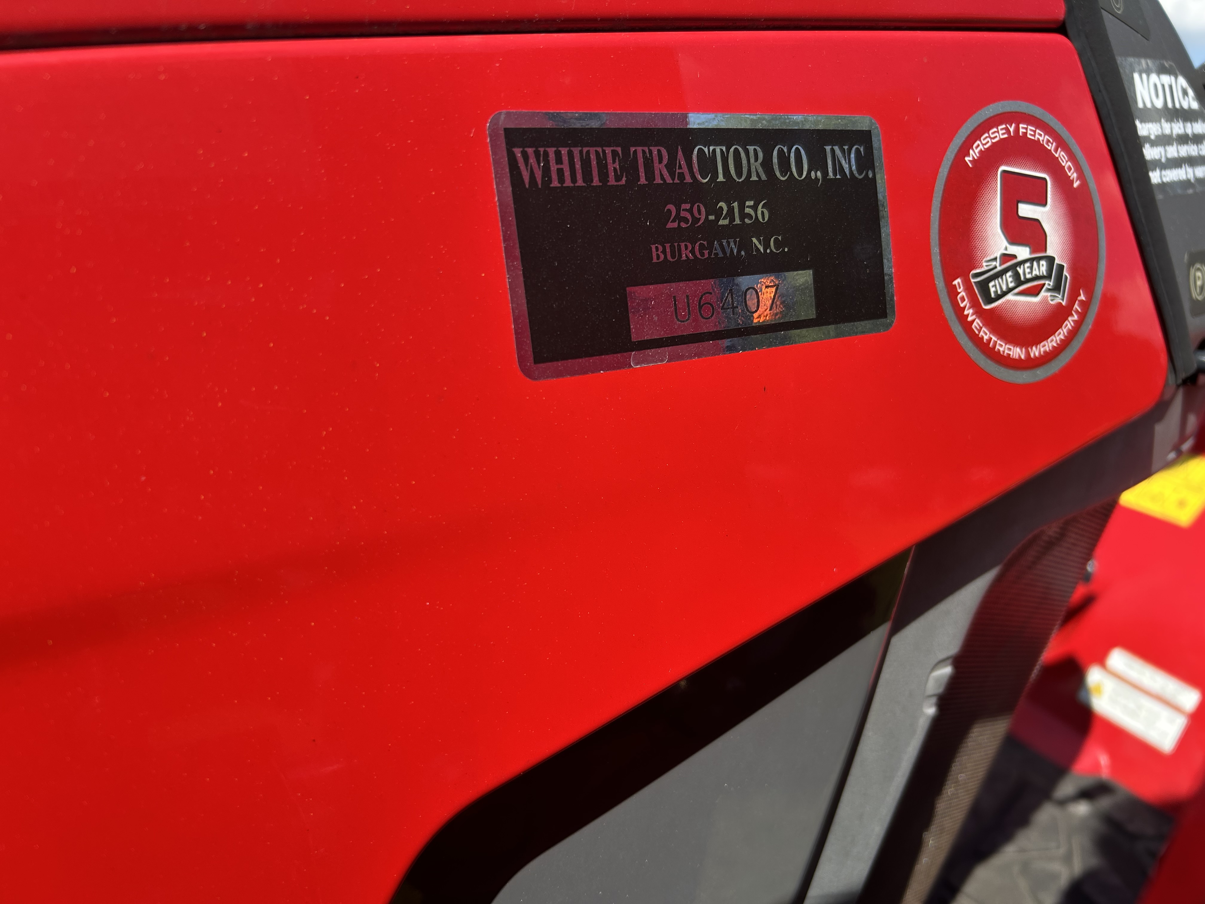 2022 Massey Ferguson GC1723E Tractor