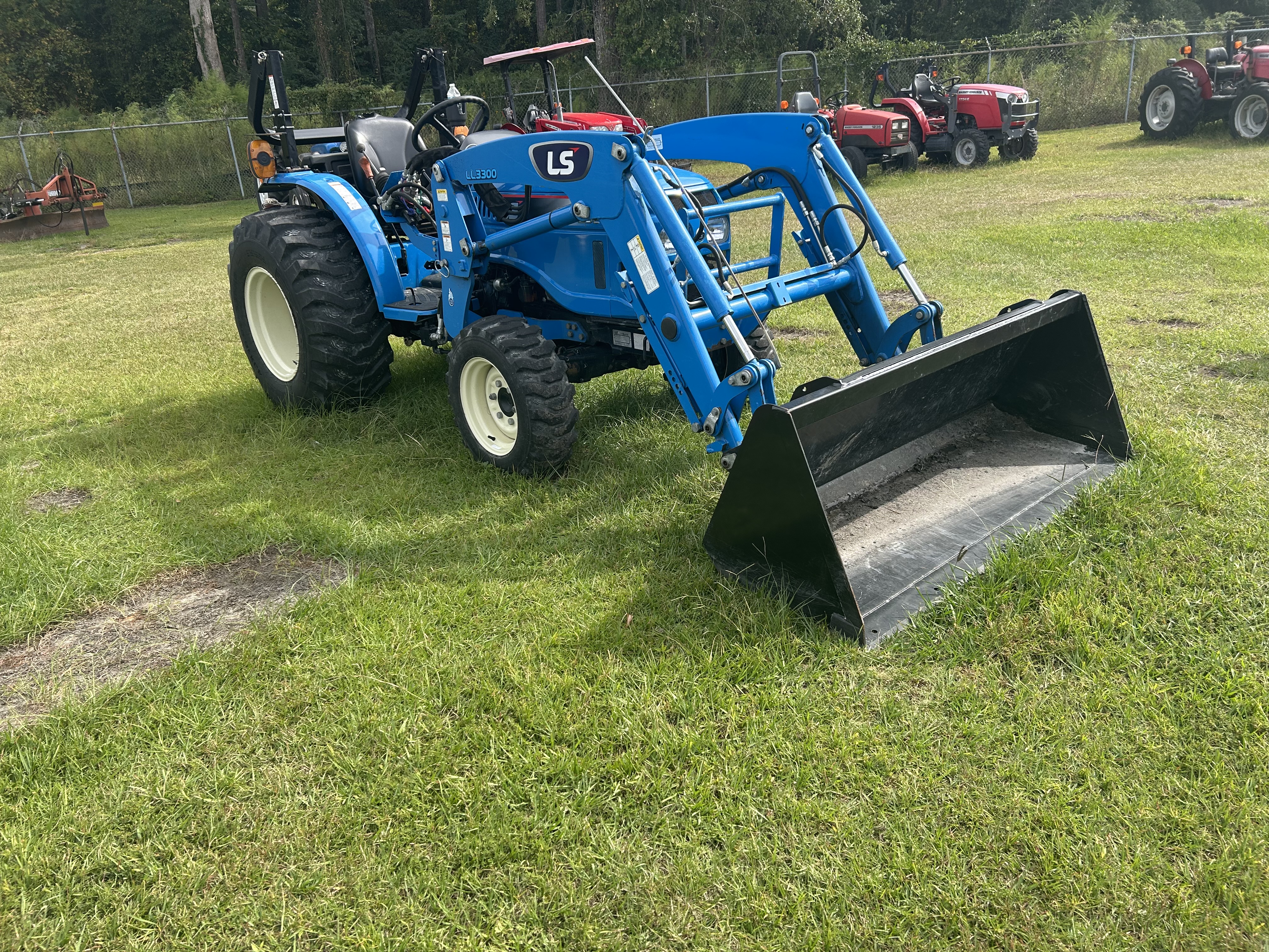 LS Tractor MT225E Tractor