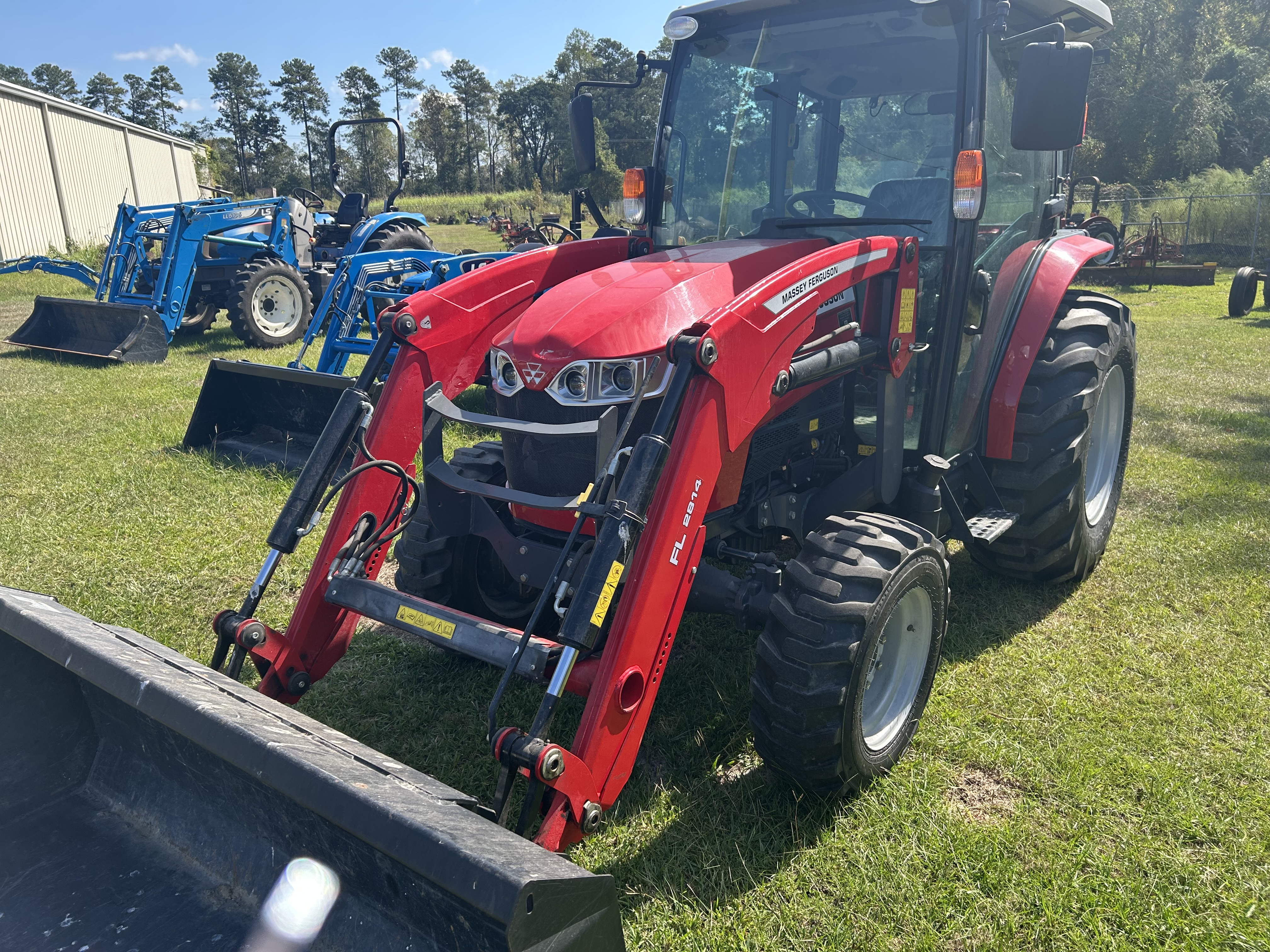 Massey Ferguson 2850MH Tractor