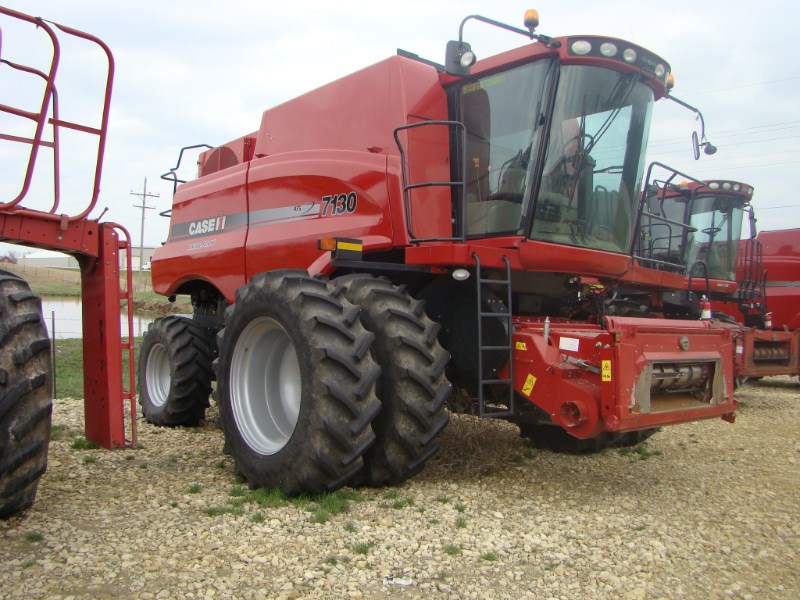 12 Case Ih 7130 Combine For Sale In Washington Ks Ironsearch