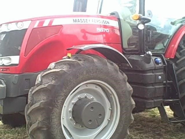 2013 Massey Ferguson 8670 Tractor