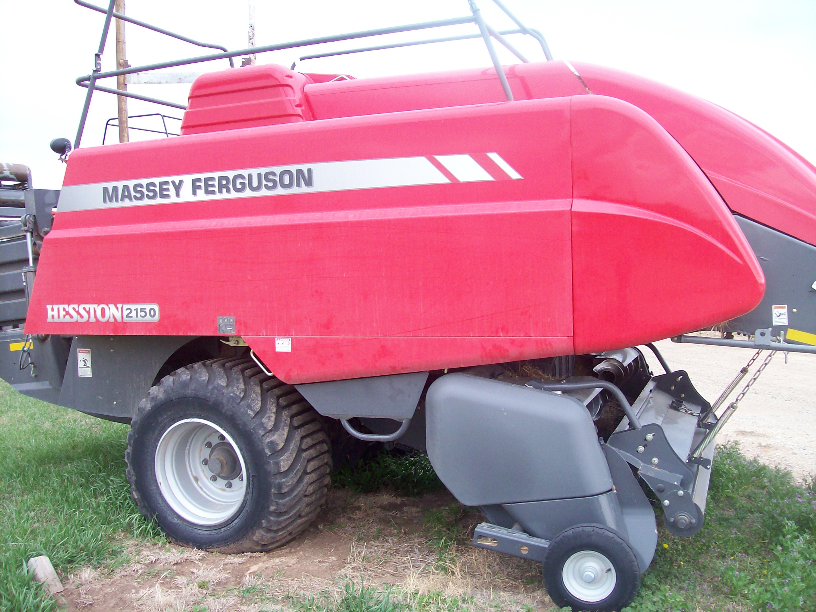 2013 Massey Ferguson 2150 Baler/Square