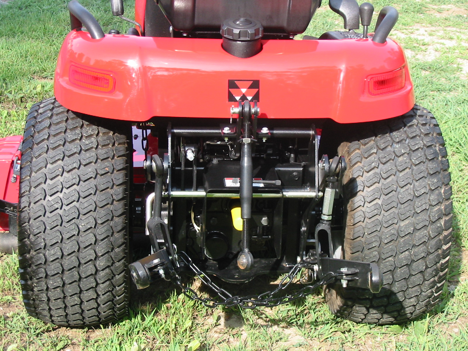 2011 Massey Ferguson 2927h Garden Tractor For Sale Ironsearch
