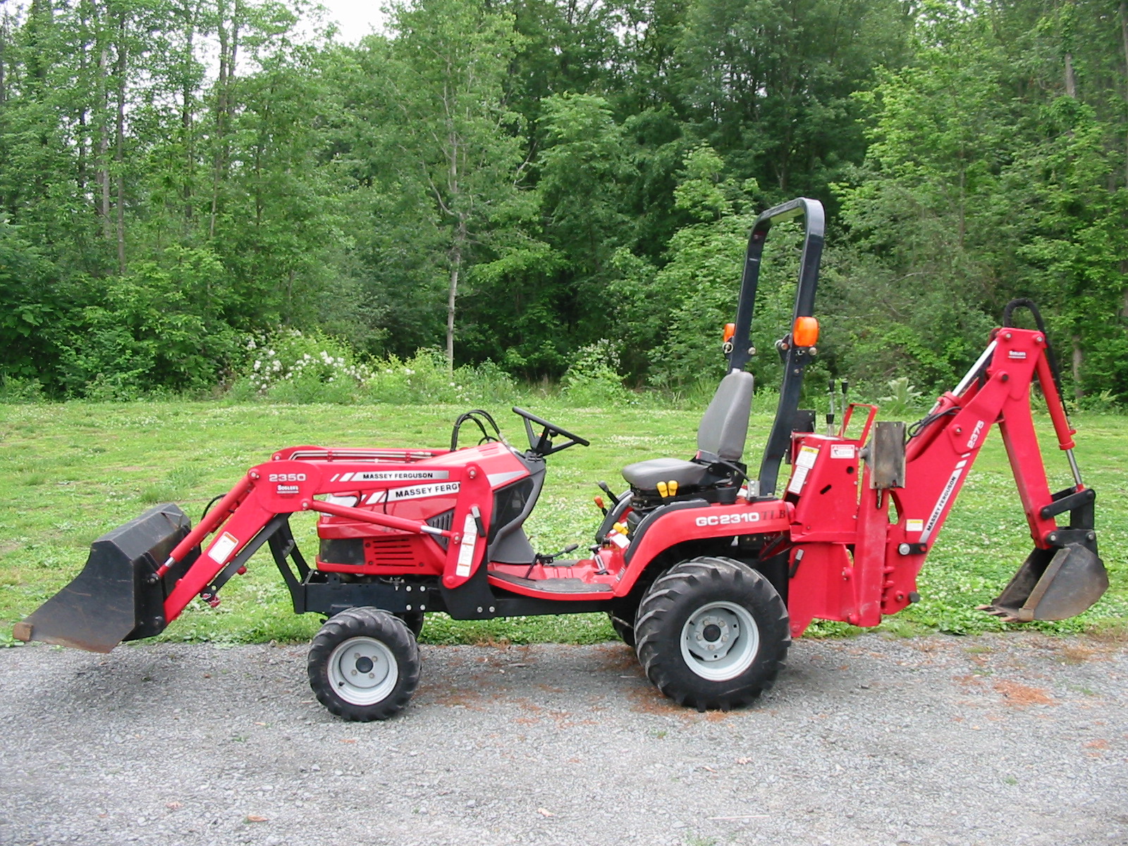 2005 Massey Ferguson Gc2310 Tractor Loader Backhoe For Sale In New