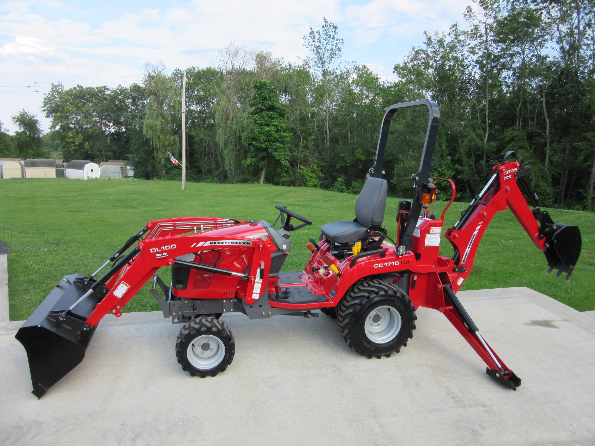 2014 Massey Ferguson GC1710 Tractor Loader Backhoe for sale in New ...