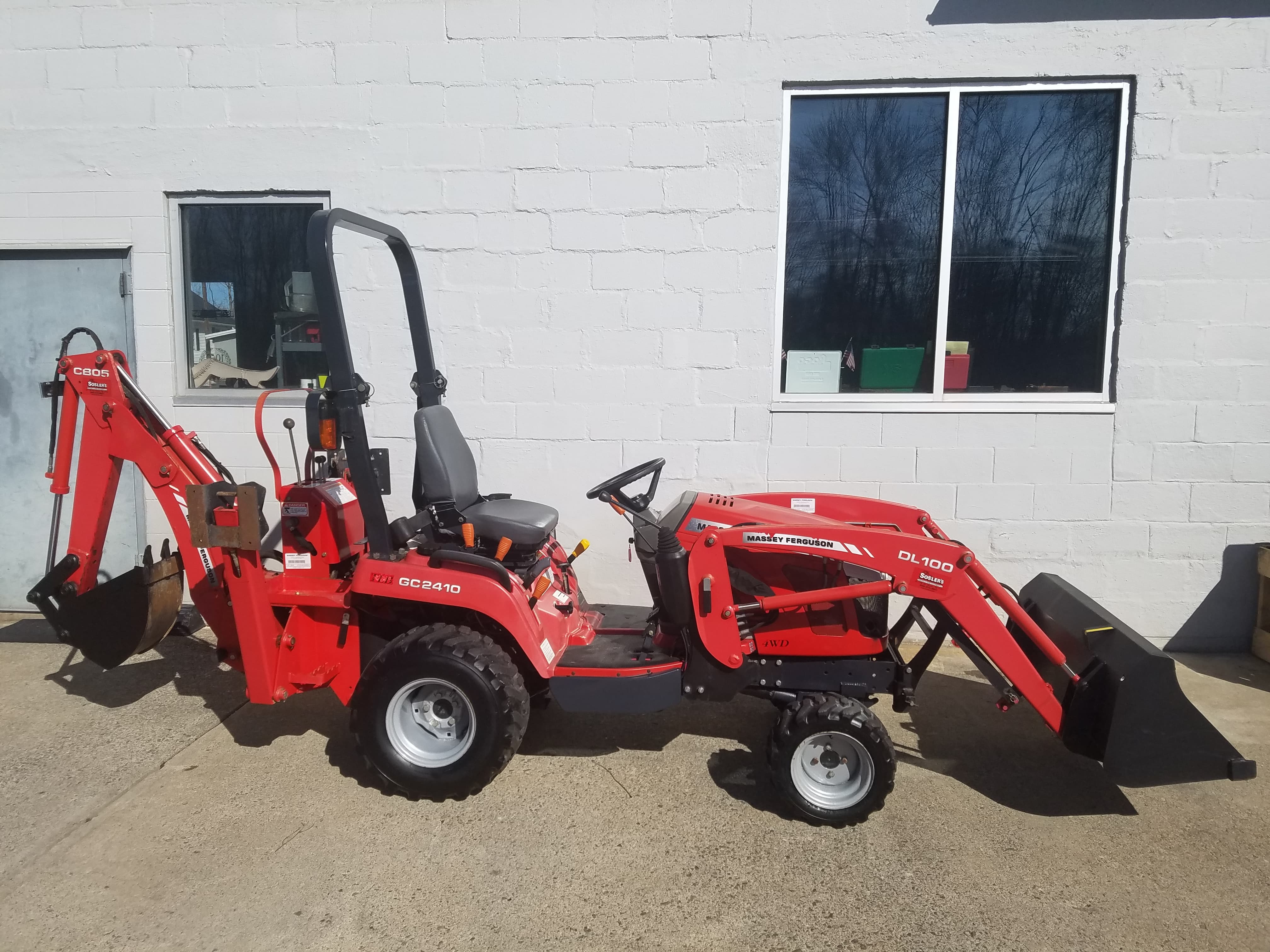 2009 Massey Ferguson GC2610 Tractor Loader Backhoe for sale in New ...