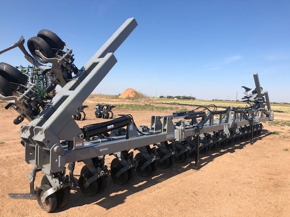 2020 Hiniker 6000 Cultivator RowCrop