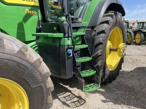 2023 John Deere 8R 340 Tractor