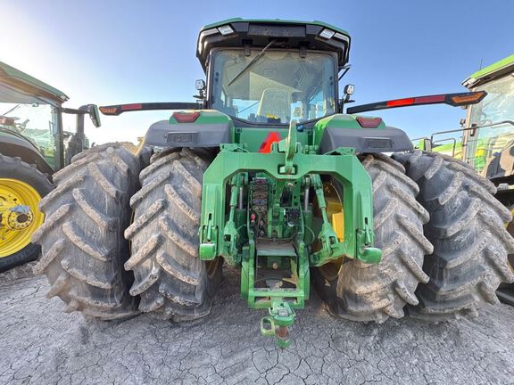 2023 John Deere 8R 370 Tractor