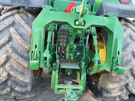 2023 John Deere 8R 370 Tractor