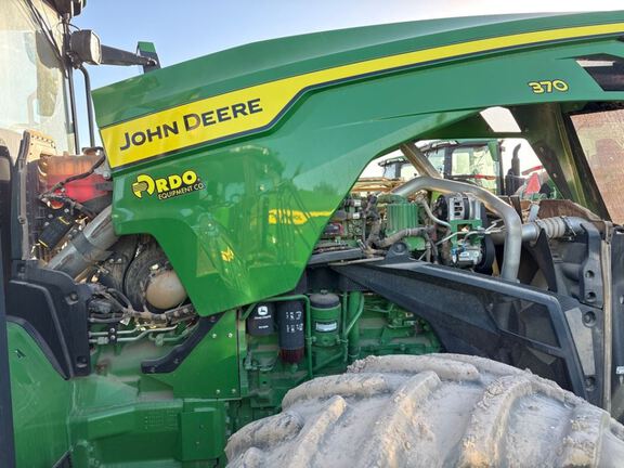 2023 John Deere 8R 370 Tractor