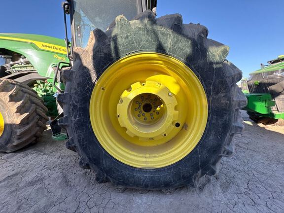 2023 John Deere 8R 370 Tractor