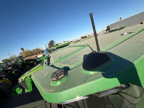 2023 John Deere 8R 370 Tractor