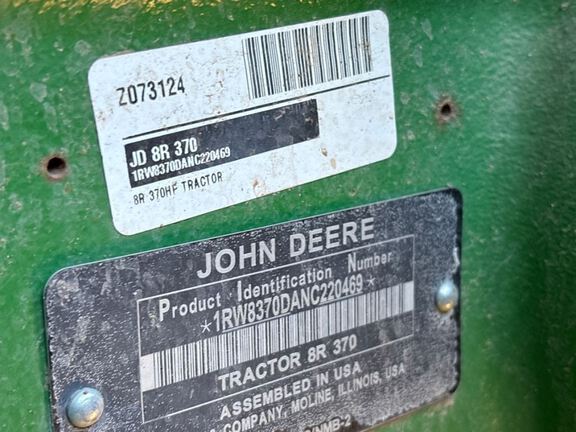 2023 John Deere 8R 370 Tractor