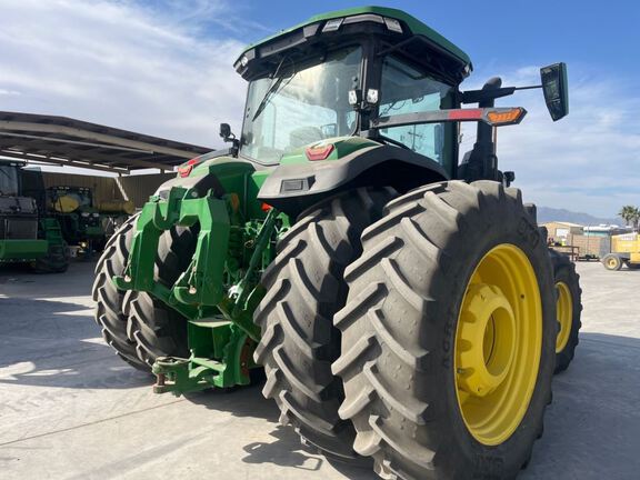 2023 John Deere 8R 340 Tractor