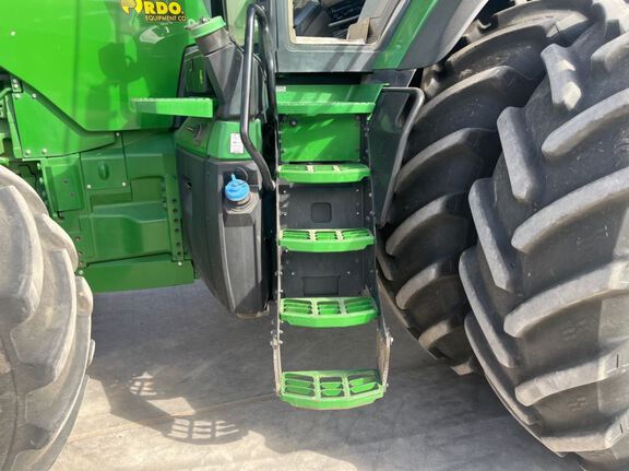 2023 John Deere 8R 340 Tractor