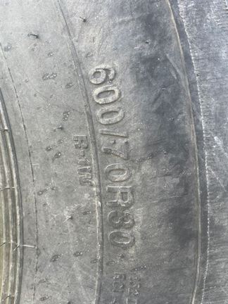 2023 John Deere 8R 340 Tractor