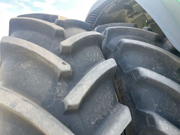 2023 John Deere 8R 340 Tractor