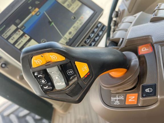 2023 John Deere 8R 340 Tractor