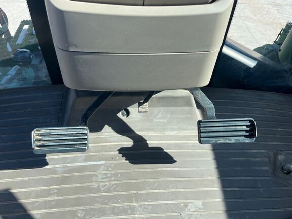 2021 John Deere 9570RT Tractor Rubber Track