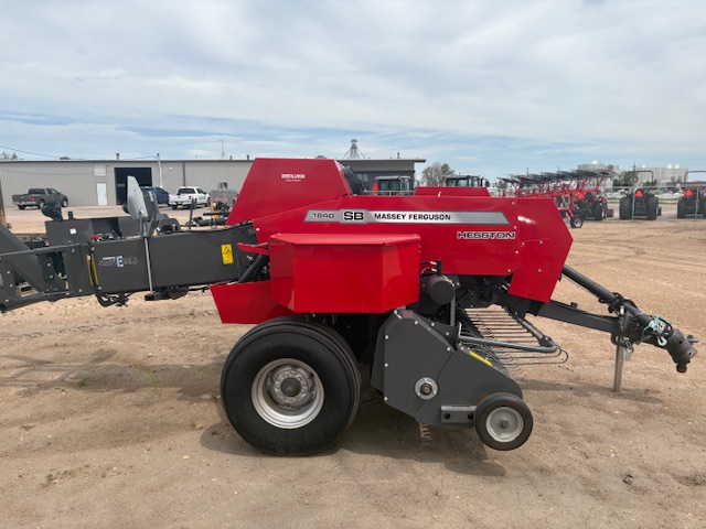 2024 Massey Ferguson MF1840 Baler/Square
