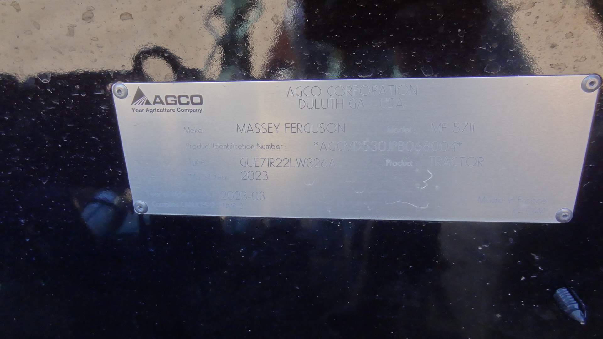 2023 Massey Ferguson MF5711D Tractor