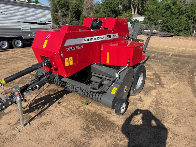 2024 Massey Ferguson MF1840 Baler/Square