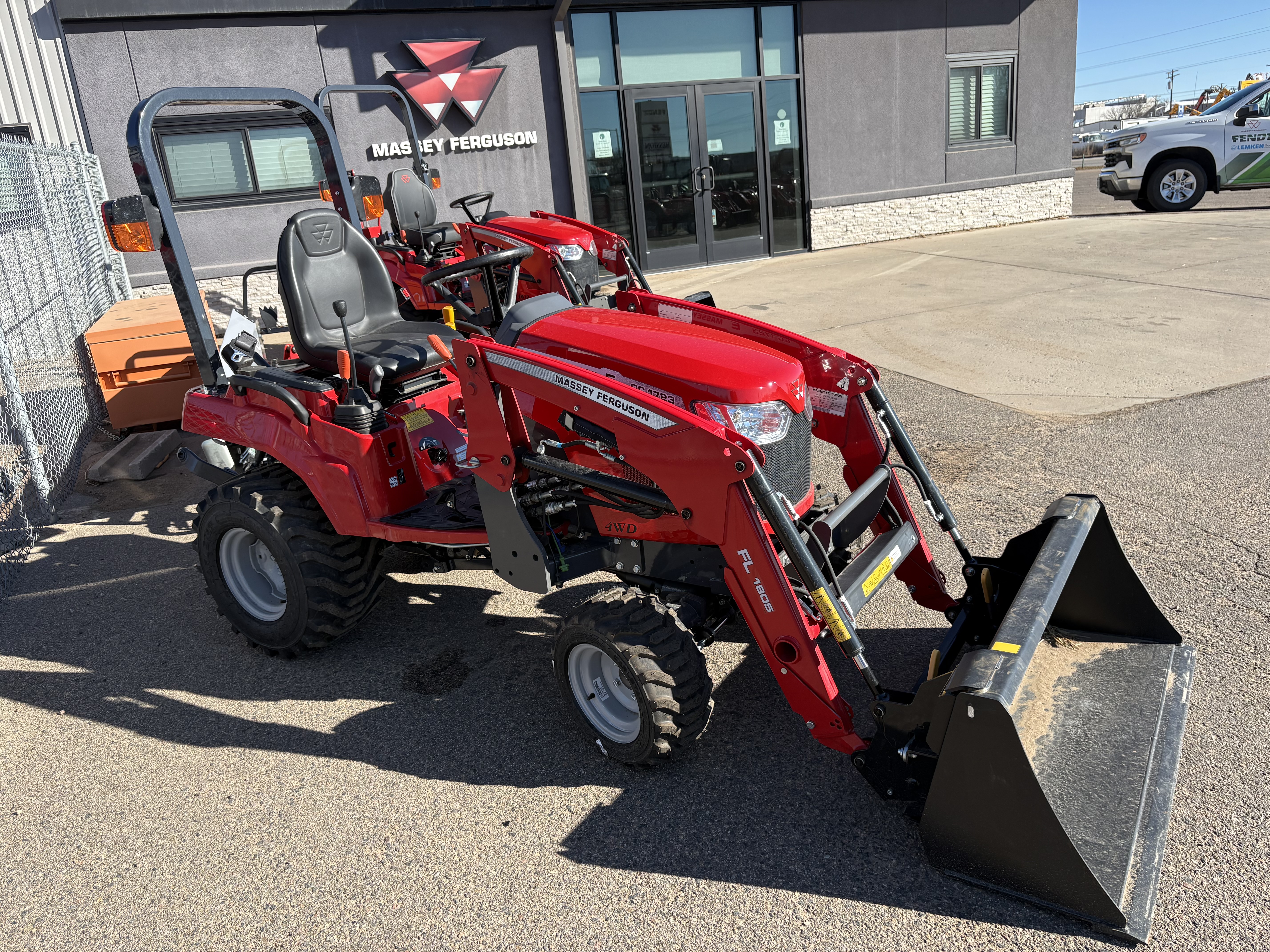 2025 Massey Ferguson MFGC1723E Tractor