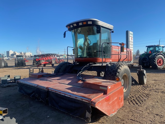 2008 Massey Ferguson 9635 Windrower