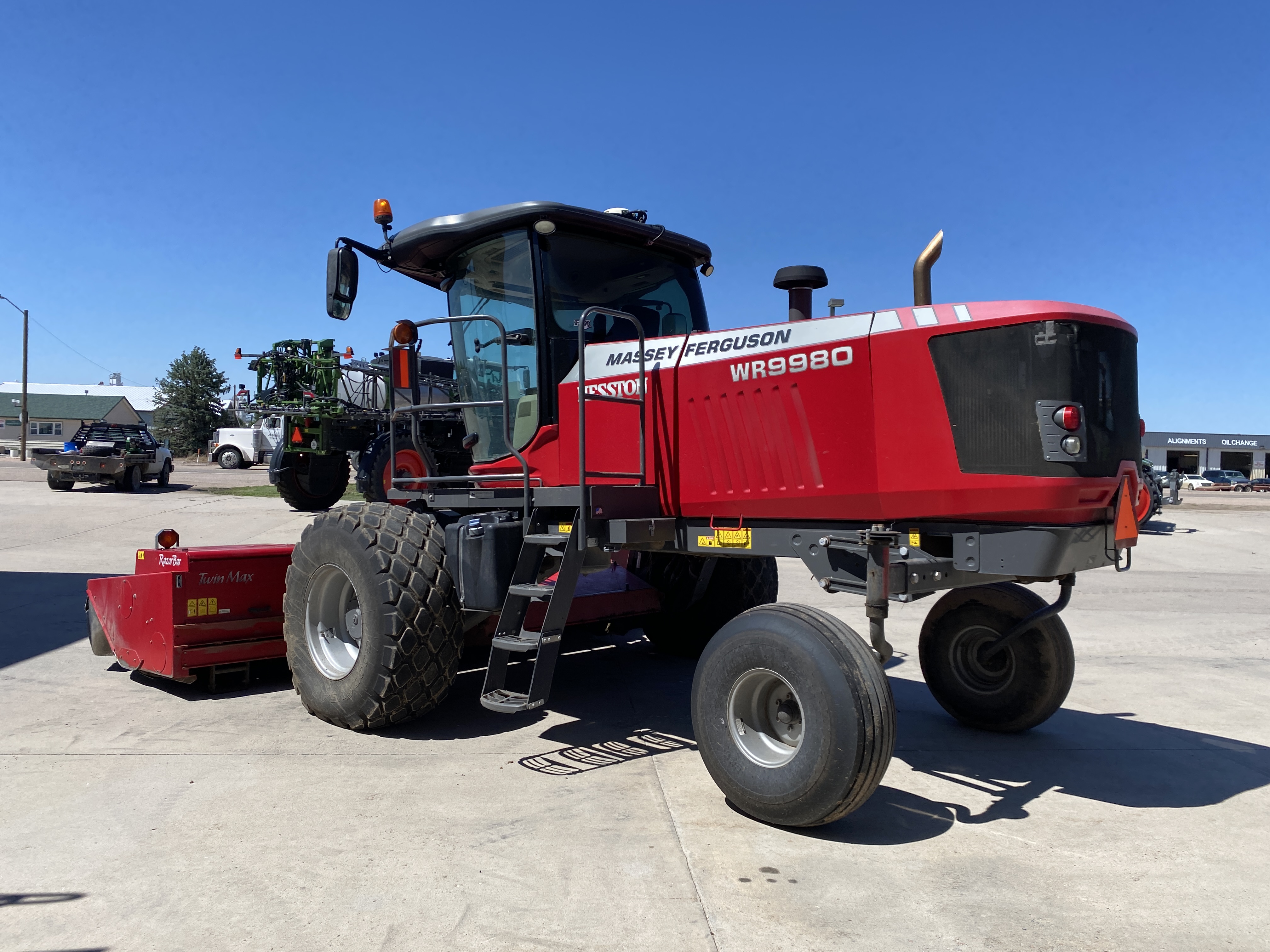 2019 Massey Ferguson MFWR9980 Windrower