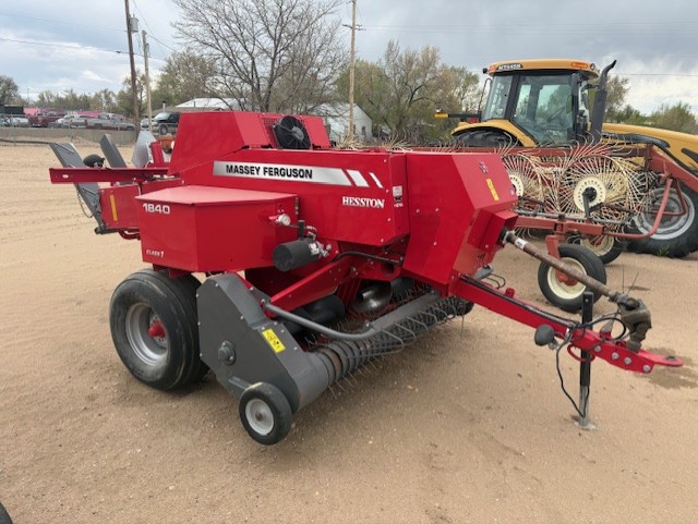 2019 Massey Ferguson 1840 Baler/Square