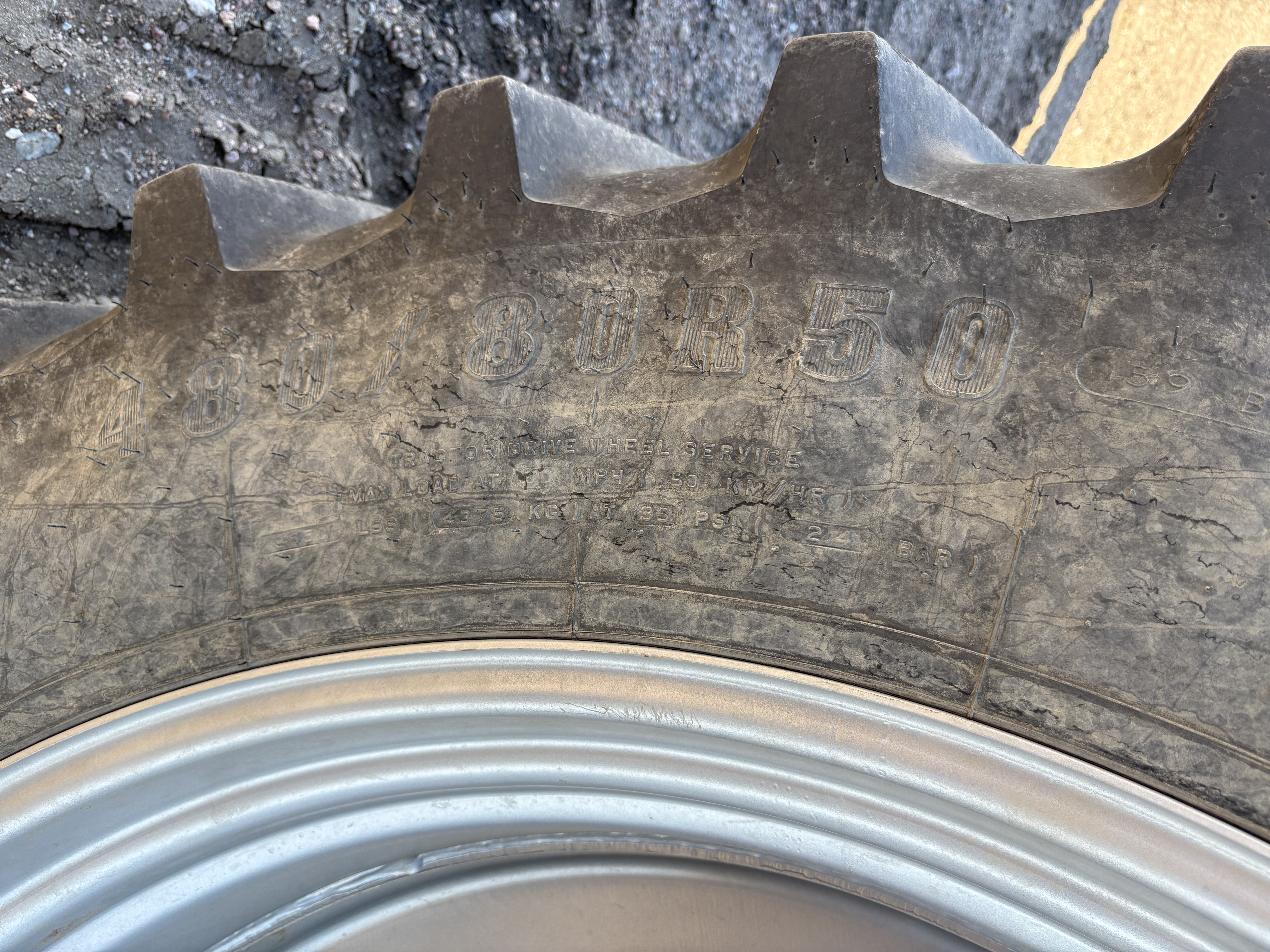 2021 Case IH MAGNUM 340 Tractor