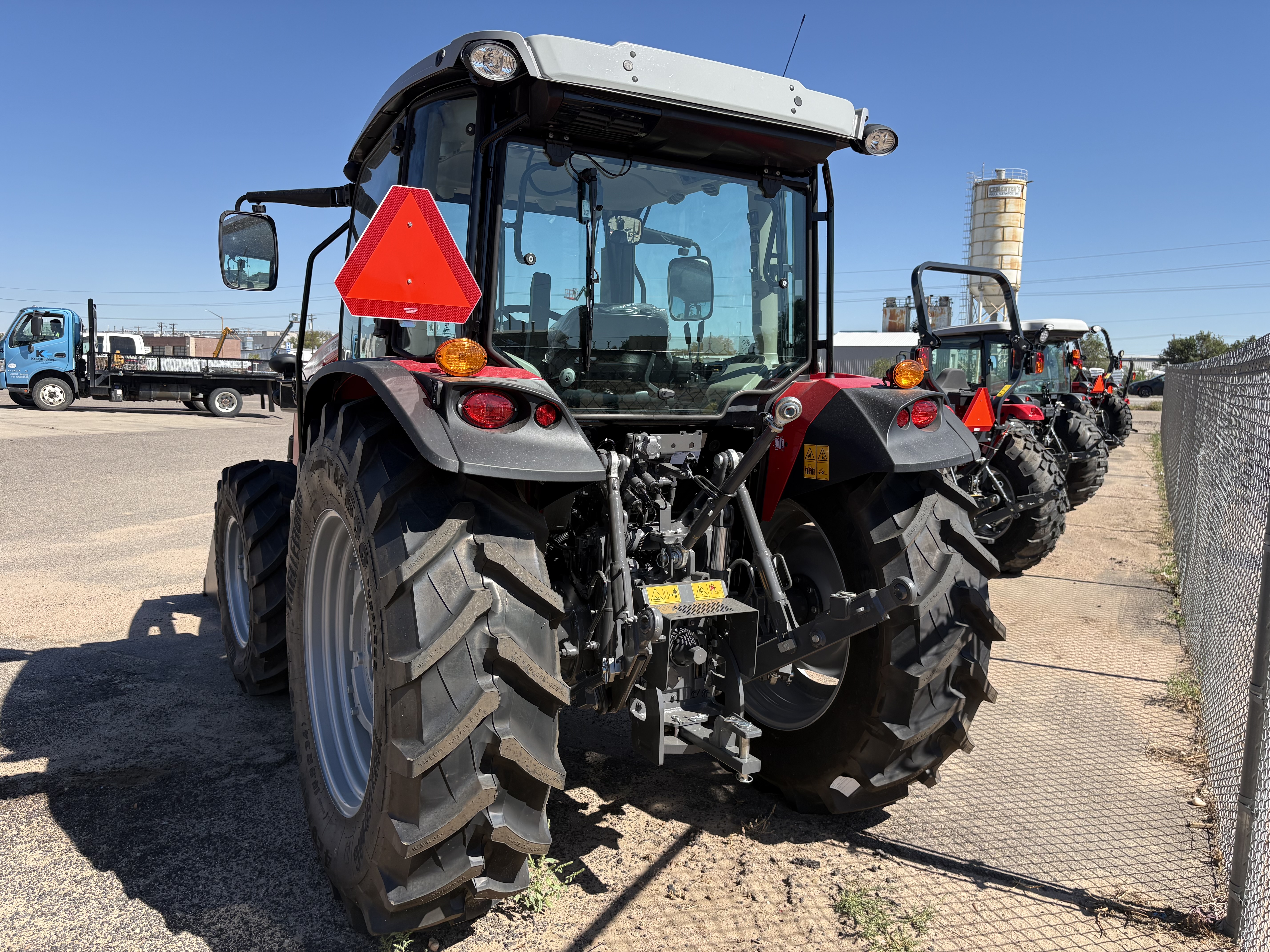 2026 Massey Ferguson MF4707 Tractor