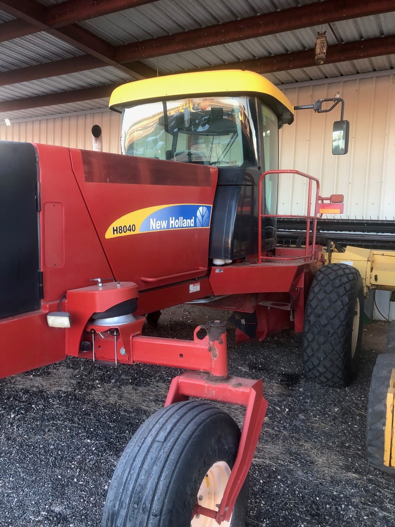 2008 New Holland H8040 Windrower