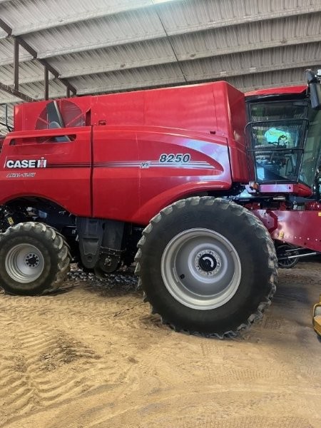 2022 Case IH 8250 Combine