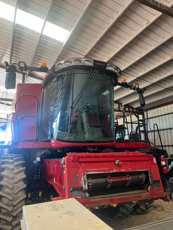 2022 Case IH 8250 Combine