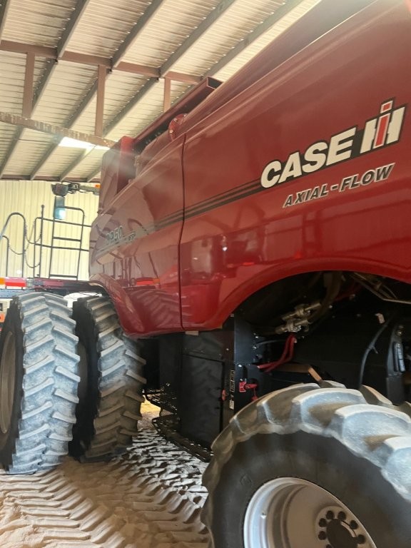 2022 Case IH 8250 Combine