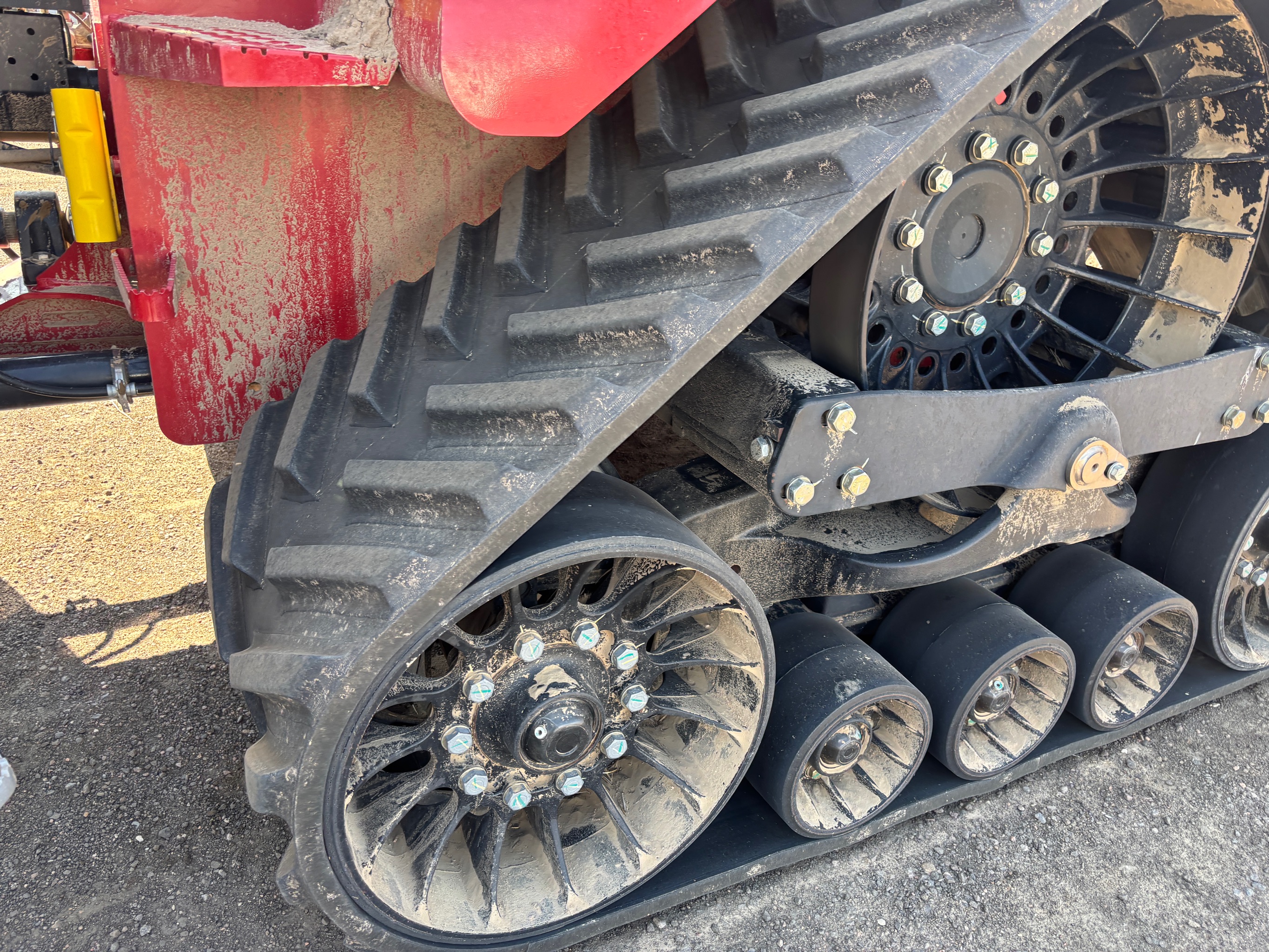 2022 Case IH STG470 Tractor