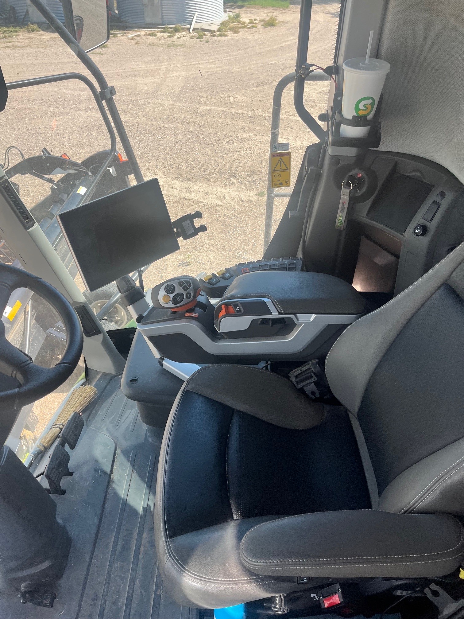 2023 CLAAS 7500TT Combine