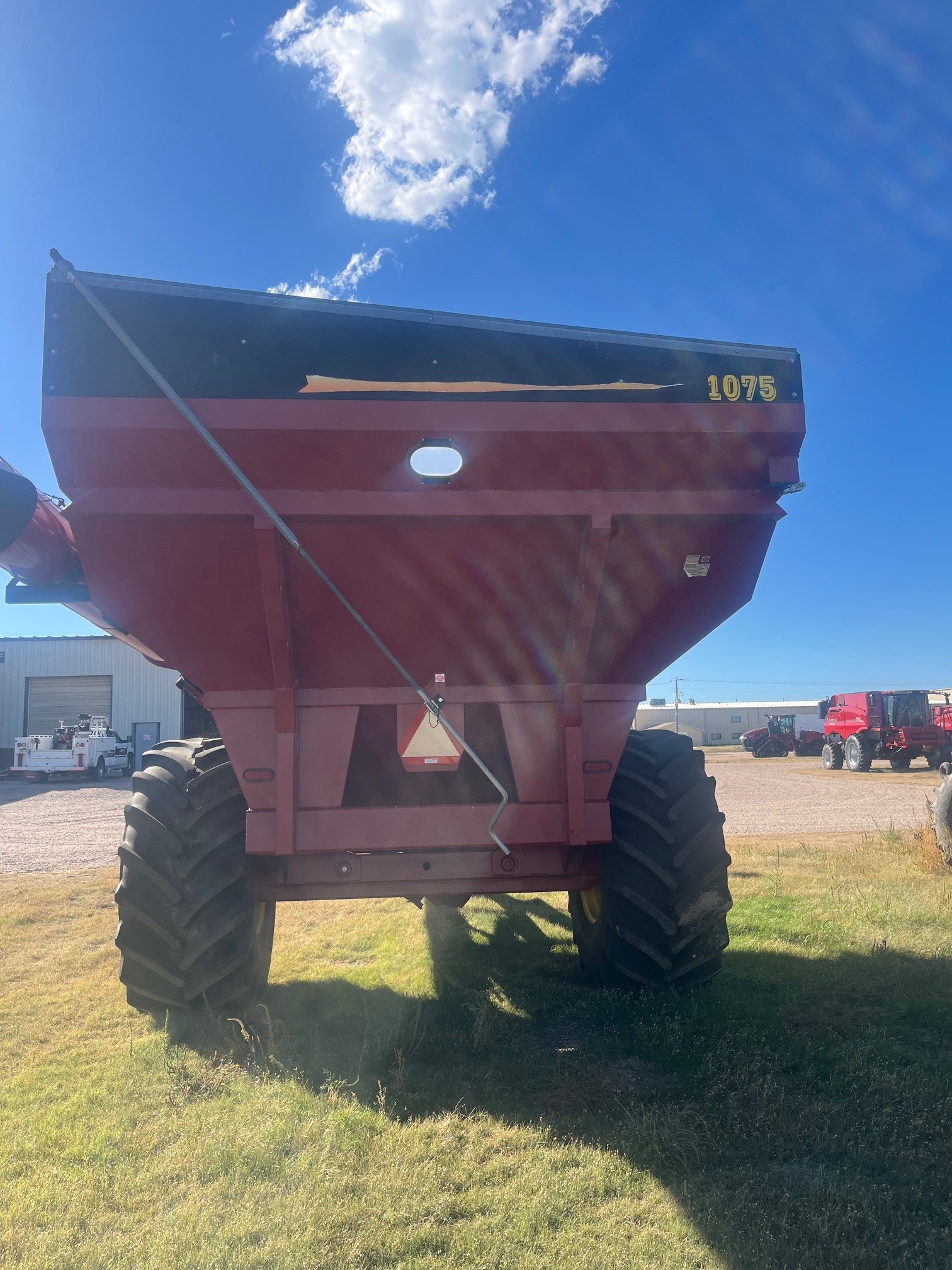 2014 Crust Buster 1075 Grain Cart