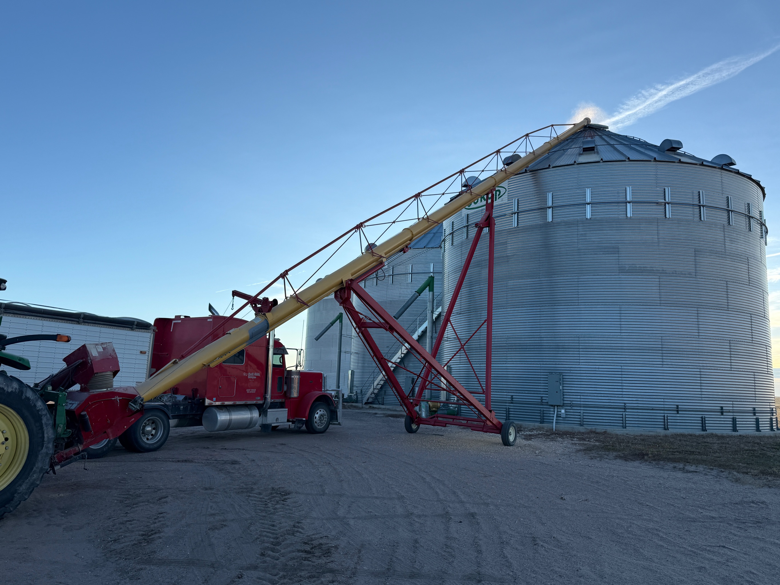 2020 Westfield MKX130-94 Grain Auger