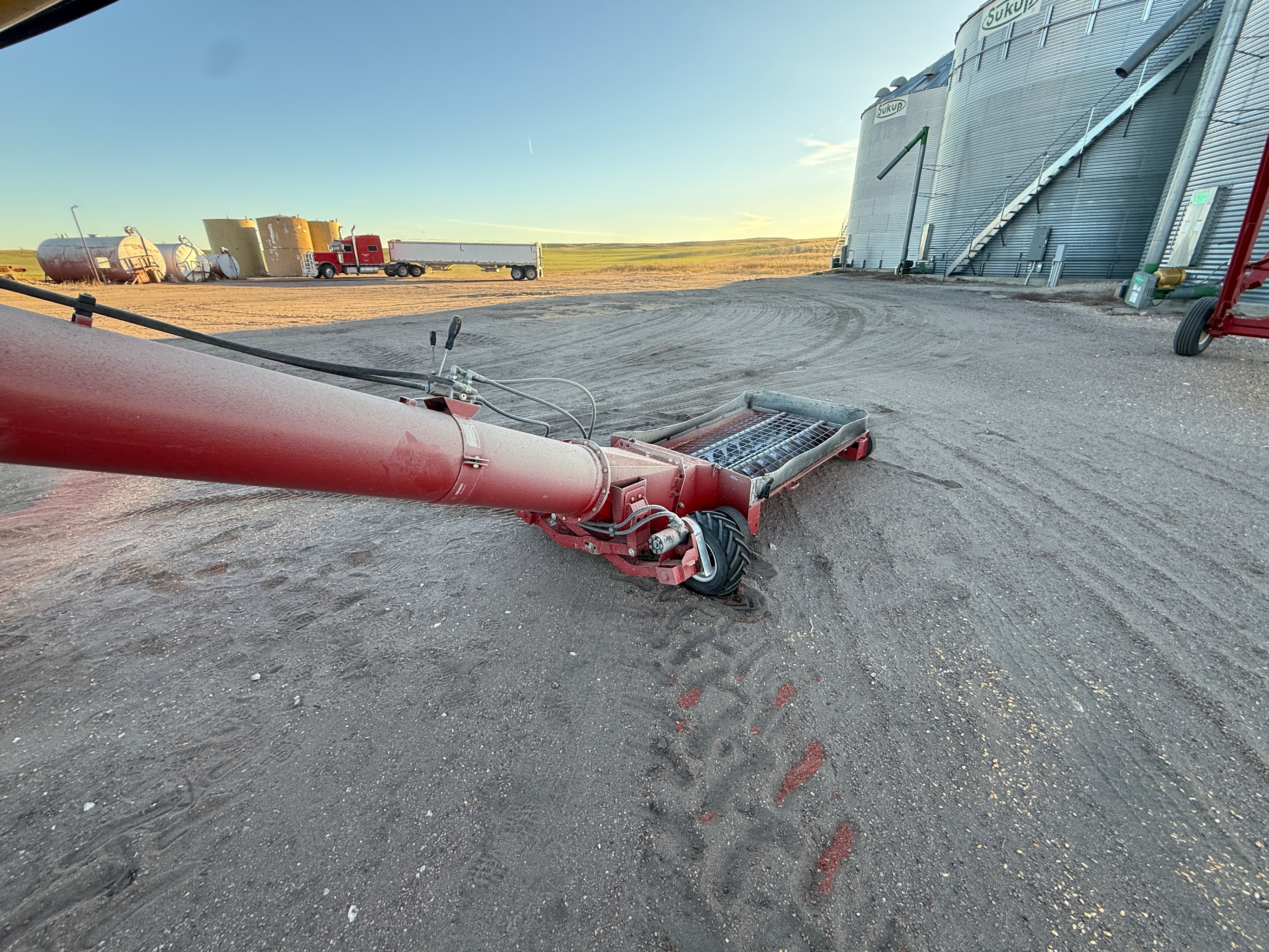 2020 Westfield MKX130-94 Grain Auger