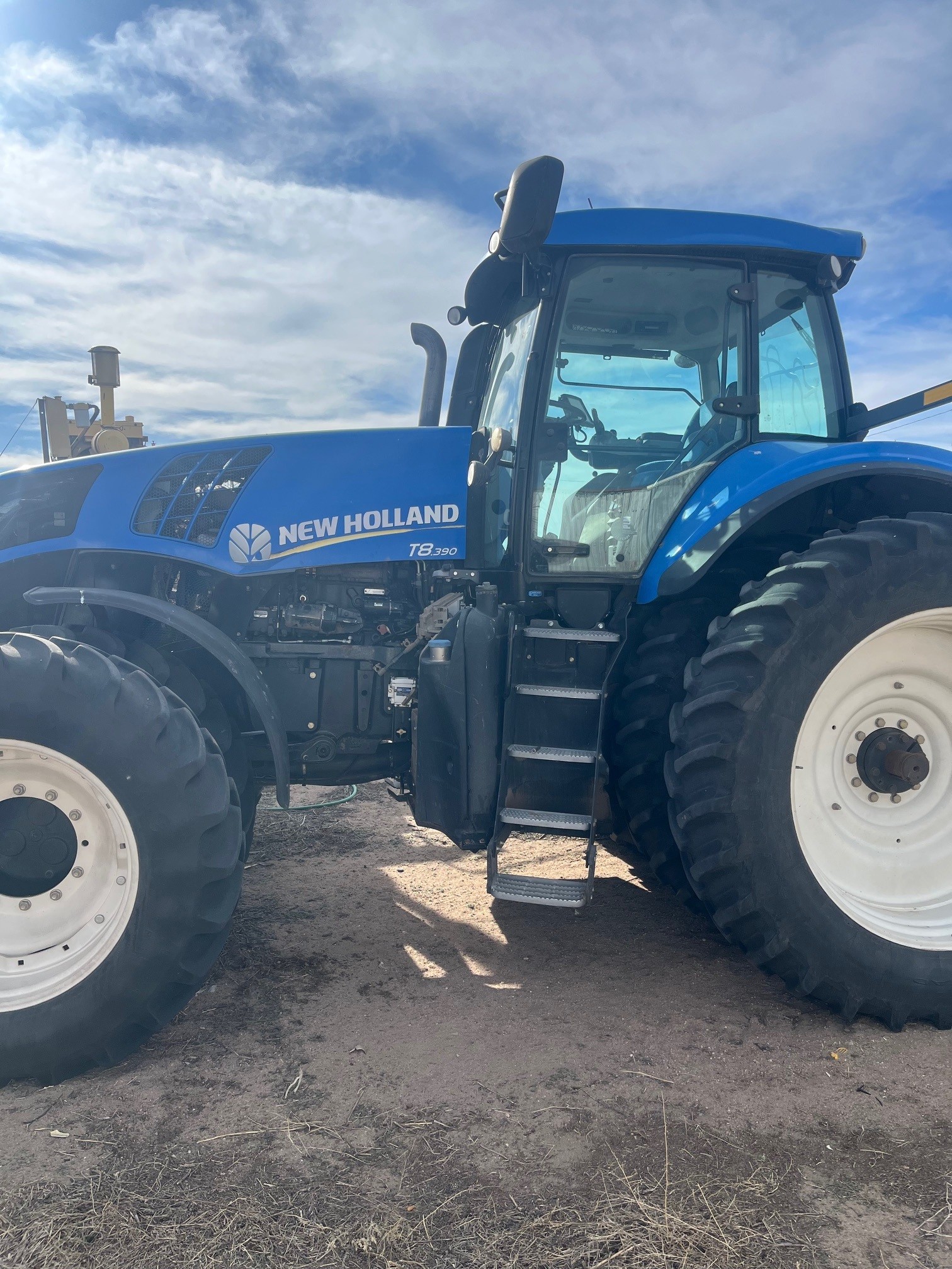 2013 New Holland T8.390 Tractor